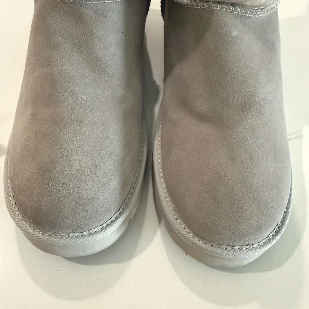 Super Lamb Turano 7.5in Etched Cow Print Silver Taupe Suede Sheepskin Boots 10 B